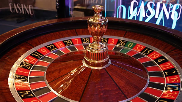 mlbb4d live-dealer studio with multiple table feeds and real-time market data displayed